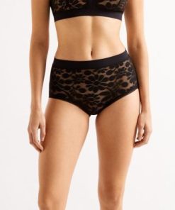 Praguevogue.shop04011b09e9 1
