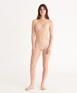 Praguevogue.shop0547d64c7a 2