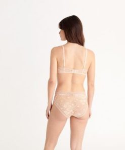Praguevogue.shop0547d64c7a 3