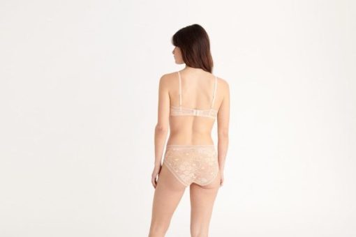 Praguevogue.shop0547d64c7a 3