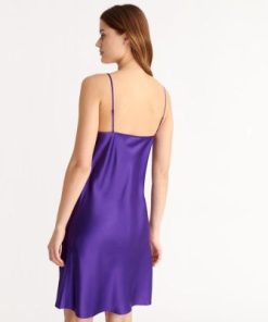 Praguevogue.shop0e7a6e18c4 2