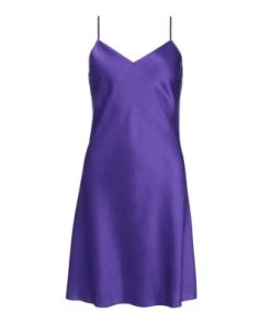 Praguevogue.shop0e7a6e18c4 4