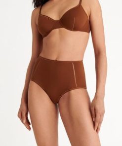 Praguevogue.shop1369e0e07f 1