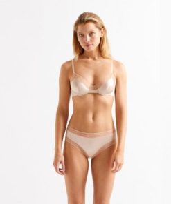 Praguevogue.shop13cb187c41 2