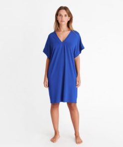 Praguevogue.shop14ec9fb6d3 1