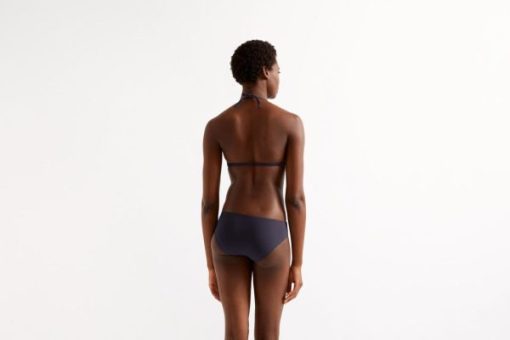 Praguevogue.shop194c3fa3f5 3