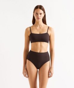 Praguevogue.shop207be12678 2