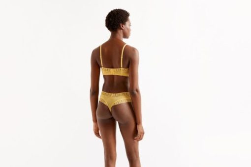 Praguevogue.shop309387066d 3