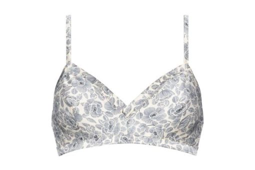 Praguevogue.shop30c69f0bd2 4