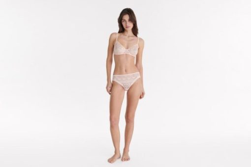 Praguevogue.shop33b9ef79fa 2