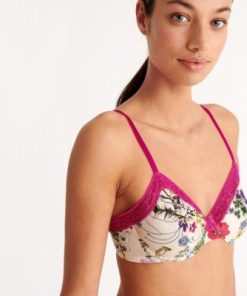 Praguevogue.shop38eaf44b1a 1