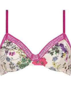 Praguevogue.shop38eaf44b1a 4