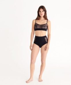 Praguevogue.shop391a6e40de 2