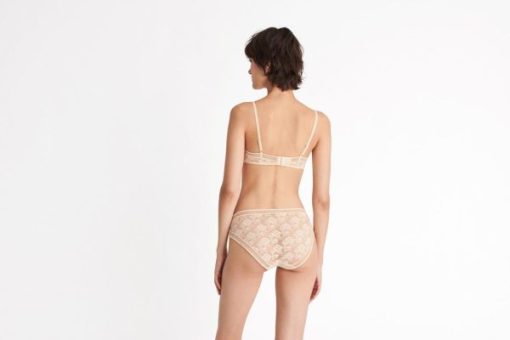 Praguevogue.shop40cfcfdb25 3