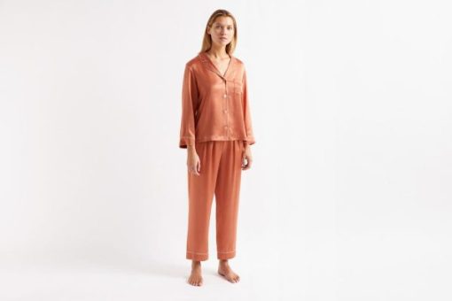 Praguevogue.shop426112a860 2