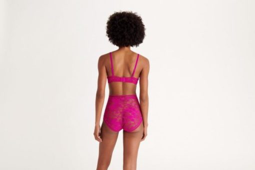 Praguevogue.shop46000729cc 3