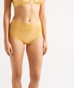 Praguevogue.shop497e5c96cb 1