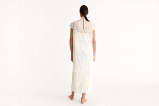 Praguevogue.shop4a04280ccf 2