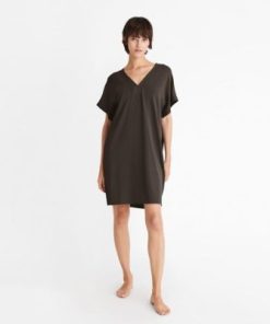 Praguevogue.shop4f9b9f976e 1