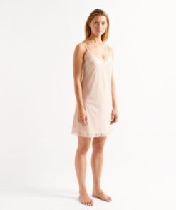 Praguevogue.shop539e26fb12 1