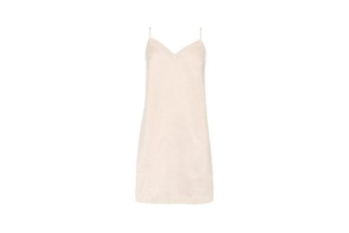 Praguevogue.shop539e26fb12 4