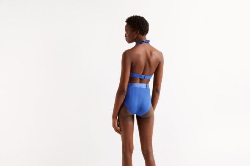 Praguevogue.shop5646f3227d 3