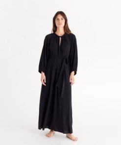 Praguevogue.shop5970b03f83 1