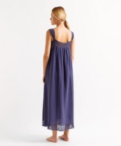 Praguevogue.shop6107a853e7 2