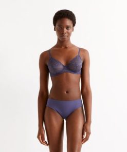 Praguevogue.shop6154d59ce0 2