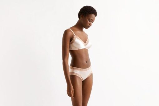 Praguevogue.shop6209ebc70c 2