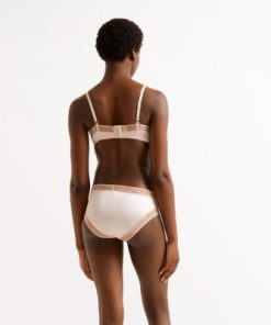 Praguevogue.shop6209ebc70c 3