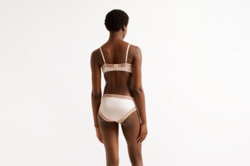 Praguevogue.shop6209ebc70c 3