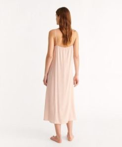 Praguevogue.shop67aa547ee1 2