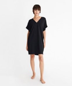 Praguevogue.shop716cfdd2a5 2