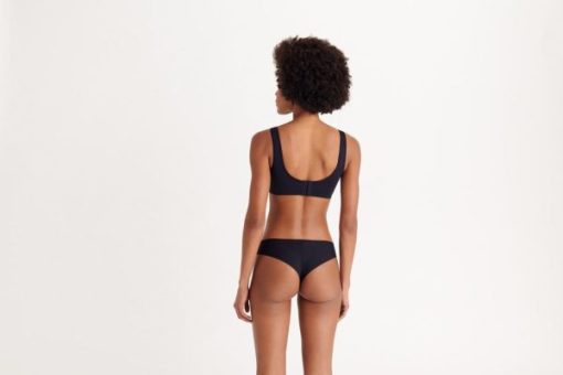 Praguevogue.shop7793e9220e 4