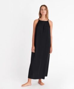 Praguevogue.shop7900c1f047 1