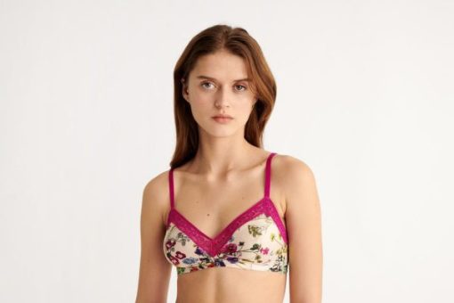 Praguevogue.shop82877e716e 1