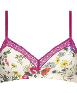 Praguevogue.shop82877e716e 4