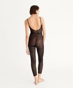 Praguevogue.shop8fbc3a5fe6 2