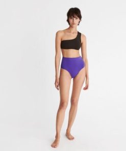 Praguevogue.shop9a383ec272 2