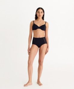Praguevogue.shopa0f7fb0652 2