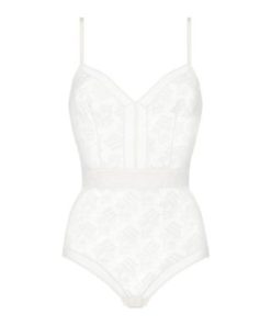 Praguevogue.shopa16e873cc8 5