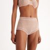 Praguevogue.shopa5761d8202 1