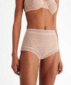 Praguevogue.shopa5761d8202 1