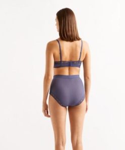 Praguevogue.shopa8744119fe 3