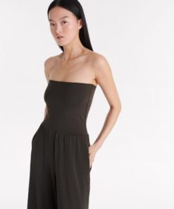 Praguevogue.shopab973e945d 1