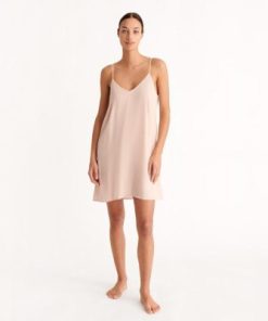 Praguevogue.shopb1ef7470e1 1