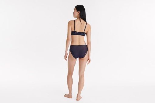 Praguevogue.shopb4bb91f995 3