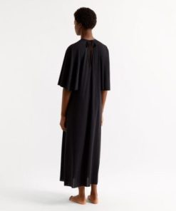 Praguevogue.shopbf05f4233b 2