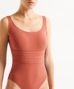 Praguevogue.shope9c854b1d8 3